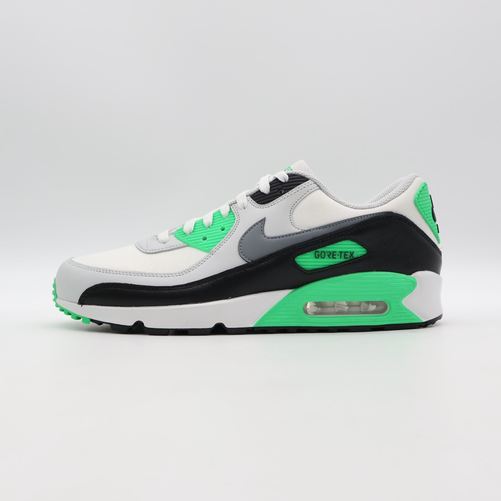 HF1045-121 Nike Air Max 90 GORE-TEX Summit White Photo Dust Black Cool (Men's)
