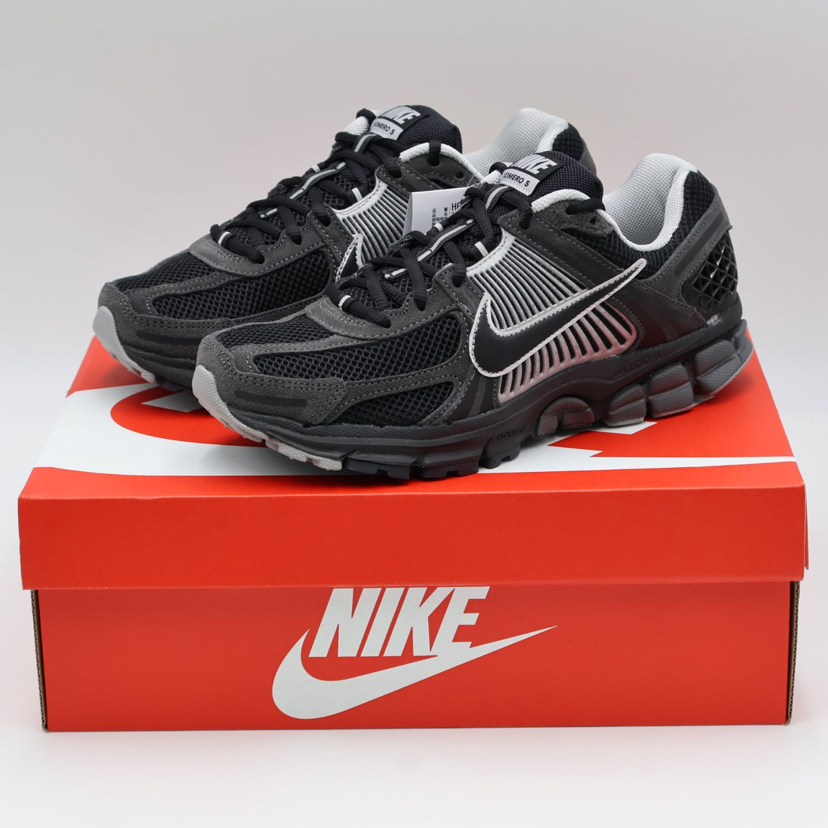 HF1553-006 Nike Zoom Vomero 5 Anthracite Flat Silver (Men's)
