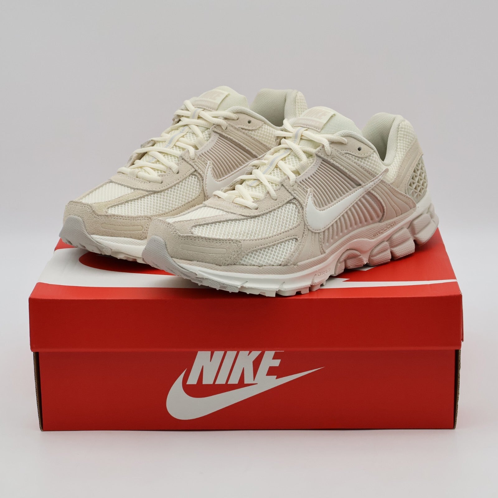 HF1553-100 Nike Vomero 5 Light Orewood brown (Men's)