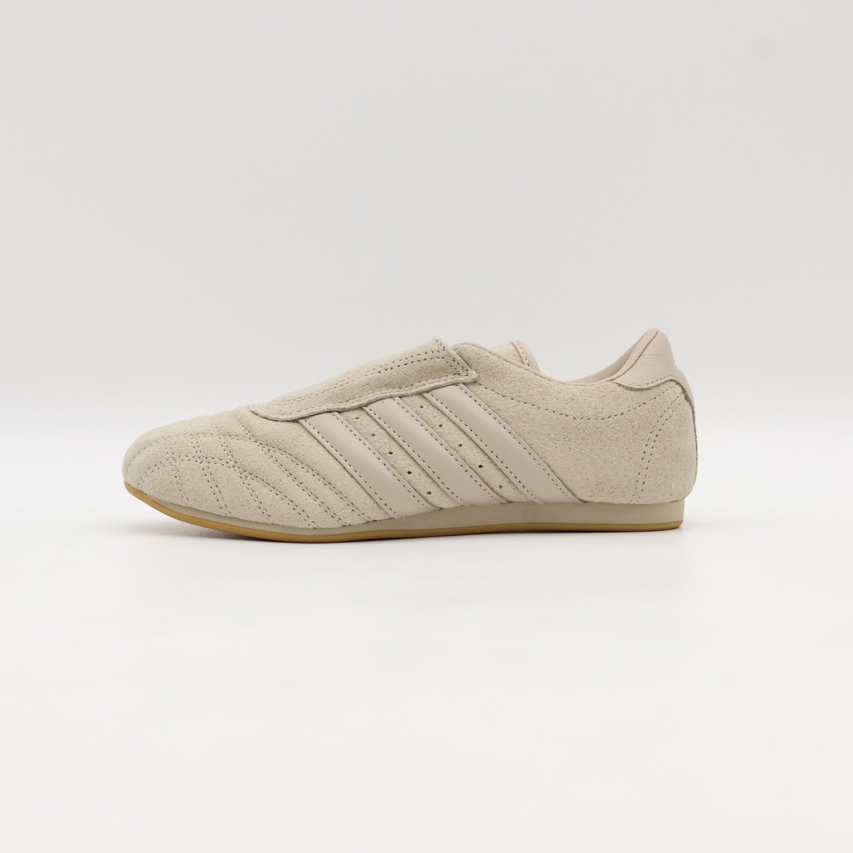 JQ4278 adidas Originals Women's Taekwondo Beige (BILLYâS Excluisive) (Women's)