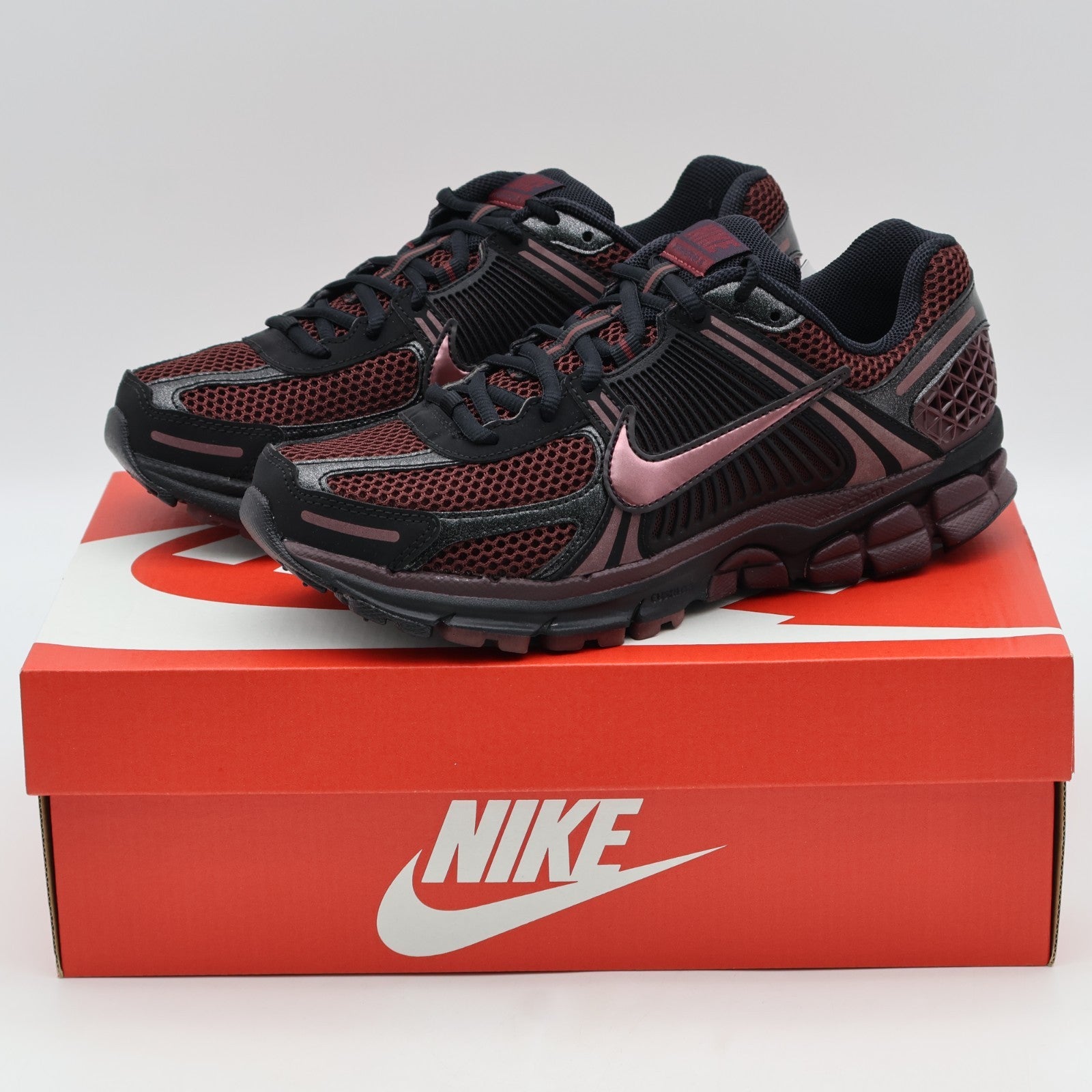 IB8929-002 Nike Zoom Vomero 5 Black Burgundy Crush (Women's)