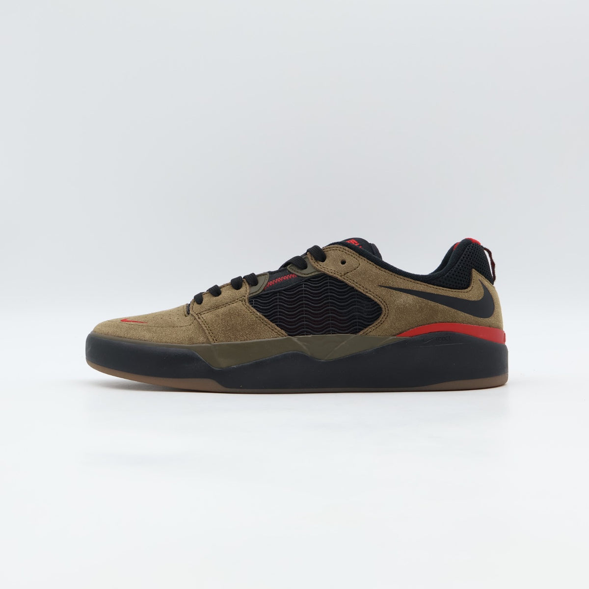 DC7232-300 Ishod Wair à Nike SB "Light Olive" (Men's)