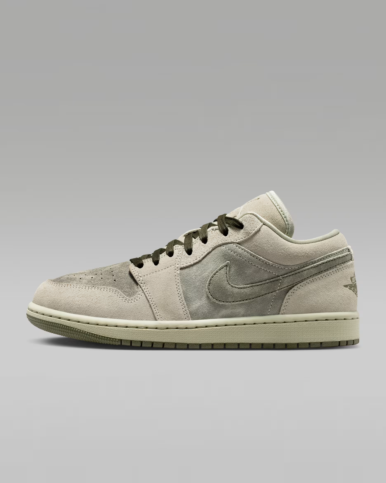 IR7327-304 Nike Air Jordan 1 Low SE "Spruce Fog/Jade Stone (Women's)