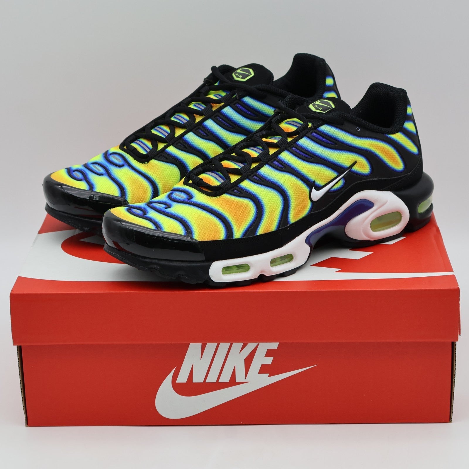 IH4458-001 Nike Air Max Plus Heat Map (Men's)