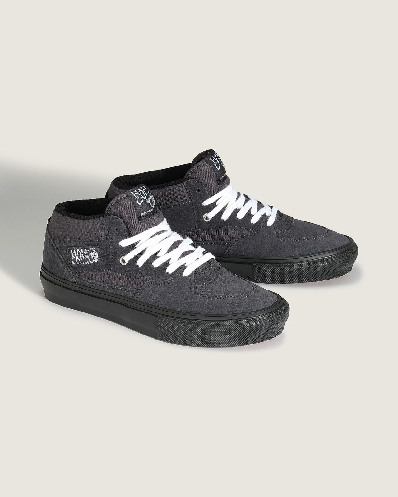 VN0A5FCDB2U Vans Skate Half Cab "Charcoal Grey/Black" (Men's)