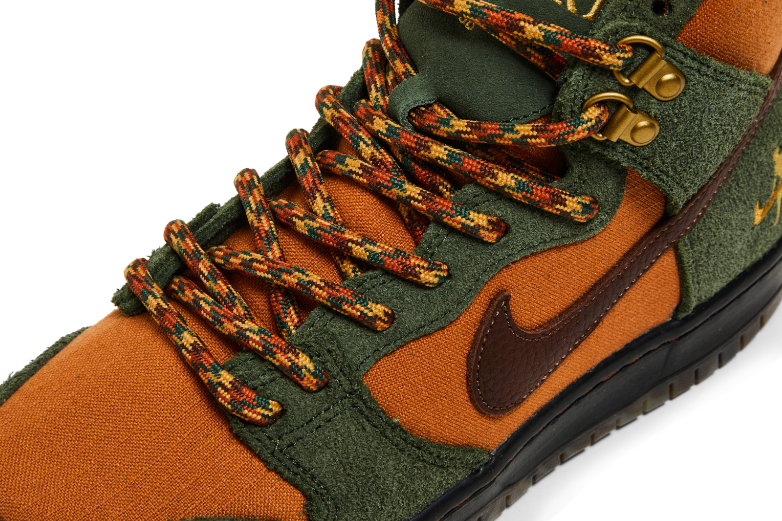 DO6119-300 PASS~PORT Ã Nike SB Dunk High "Work Boot" (Men's)