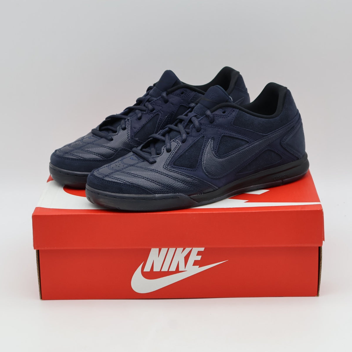 IQ3403-475 Nike Gato Dark Obsidian Black Metallic Gold (Men's)