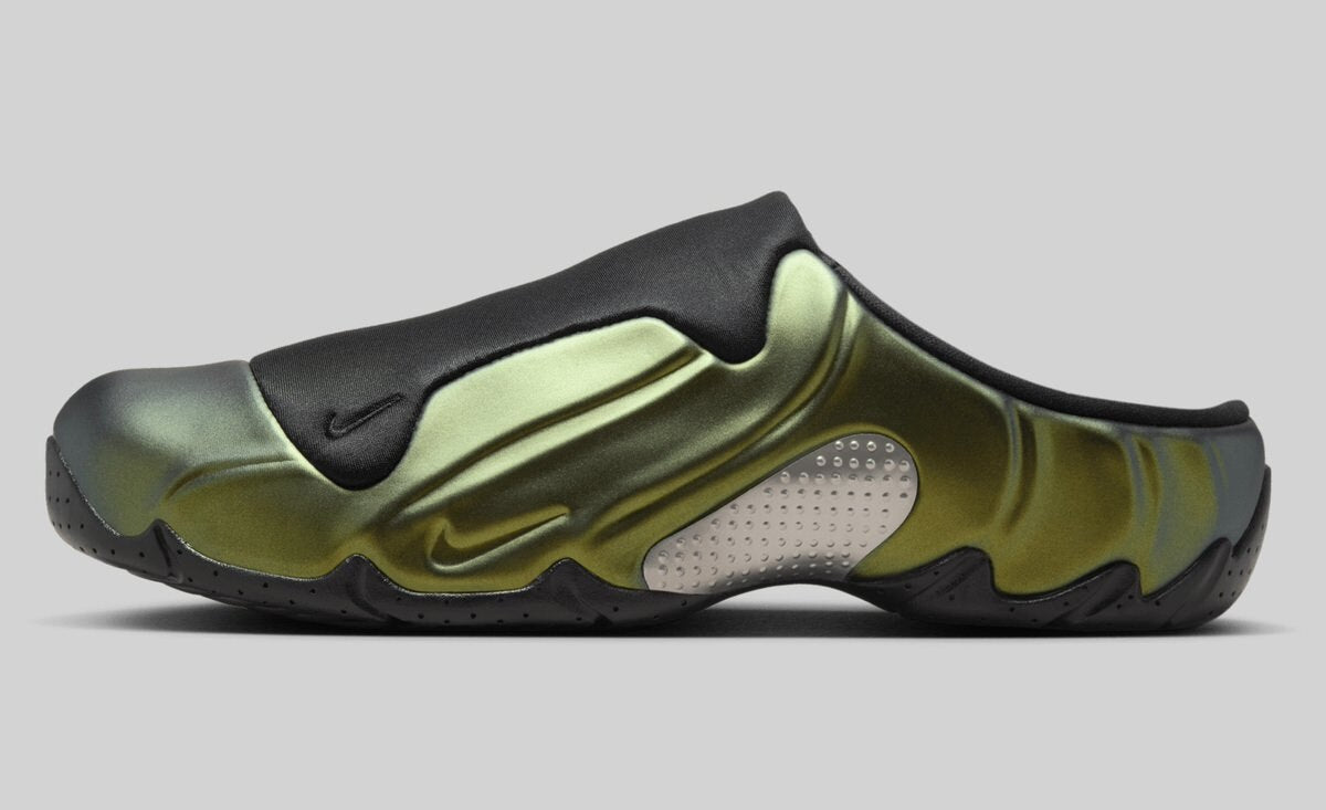 HF6881-900 Nike Clogposite Black and Metallic Gold (Men's)