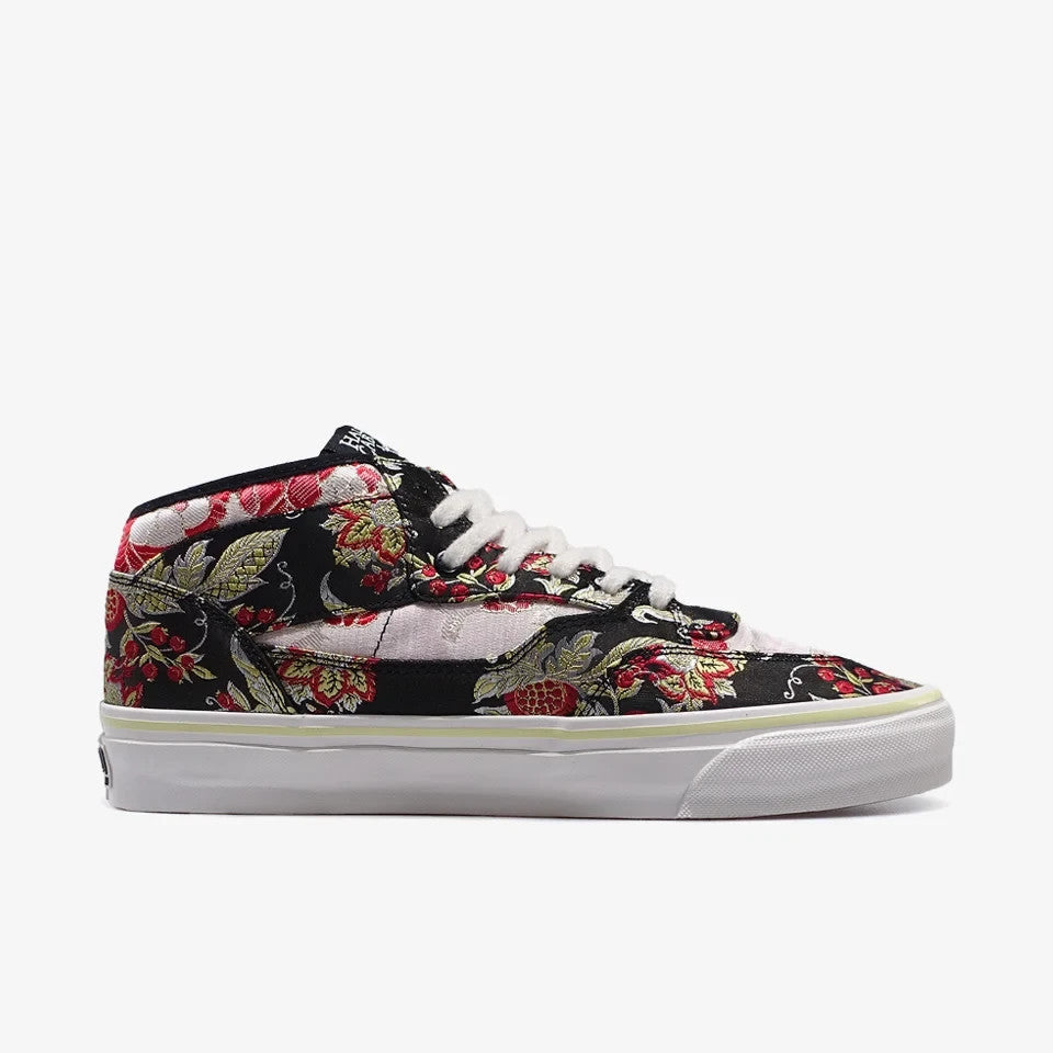 VN00110EBLK OTW by Vans Half Cab 33 Decon Vibram Floral "Black" (Men's)