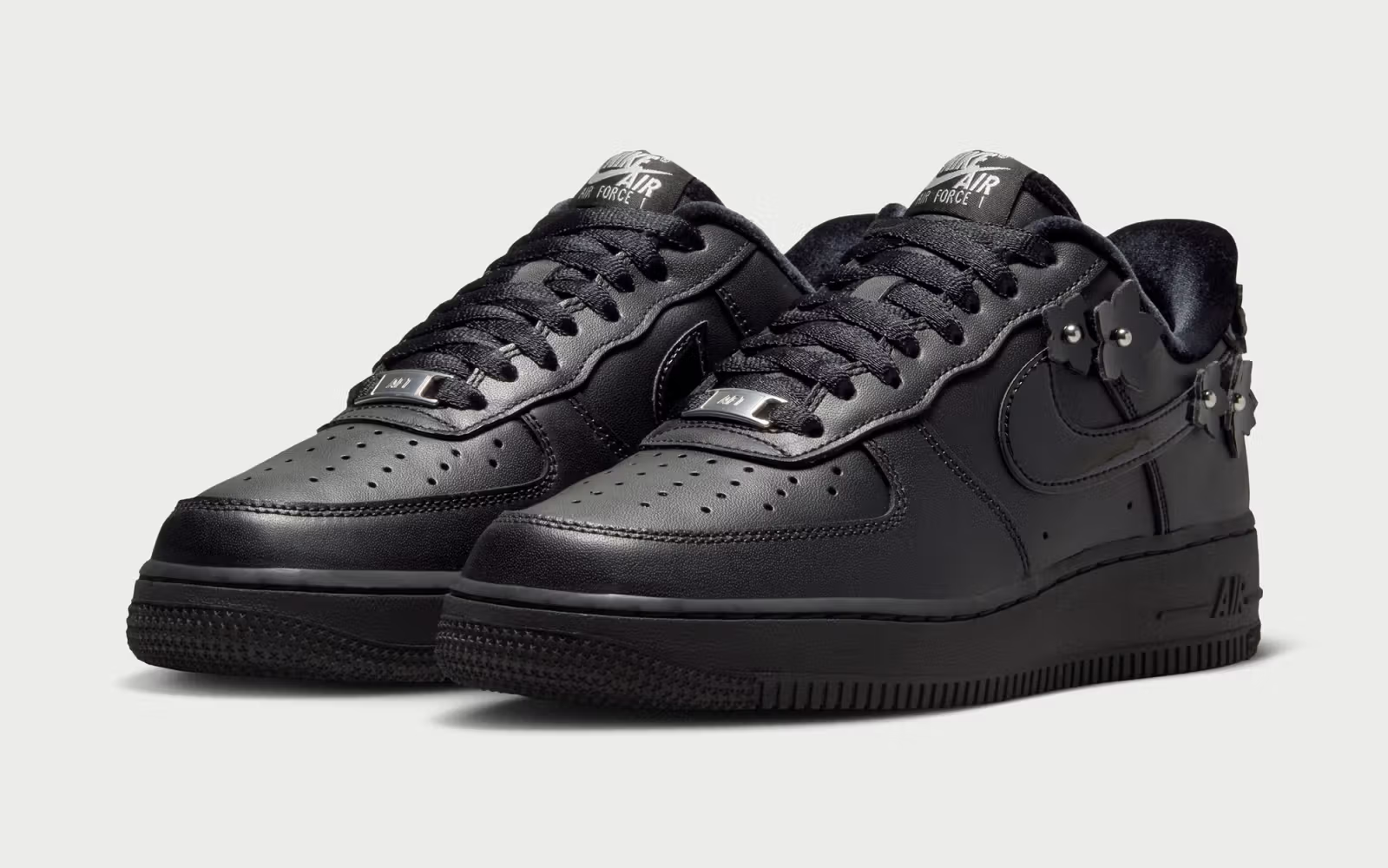 IR8637-001 Nike Air Force 1 '07 Floral Pack "Black" (Women's)