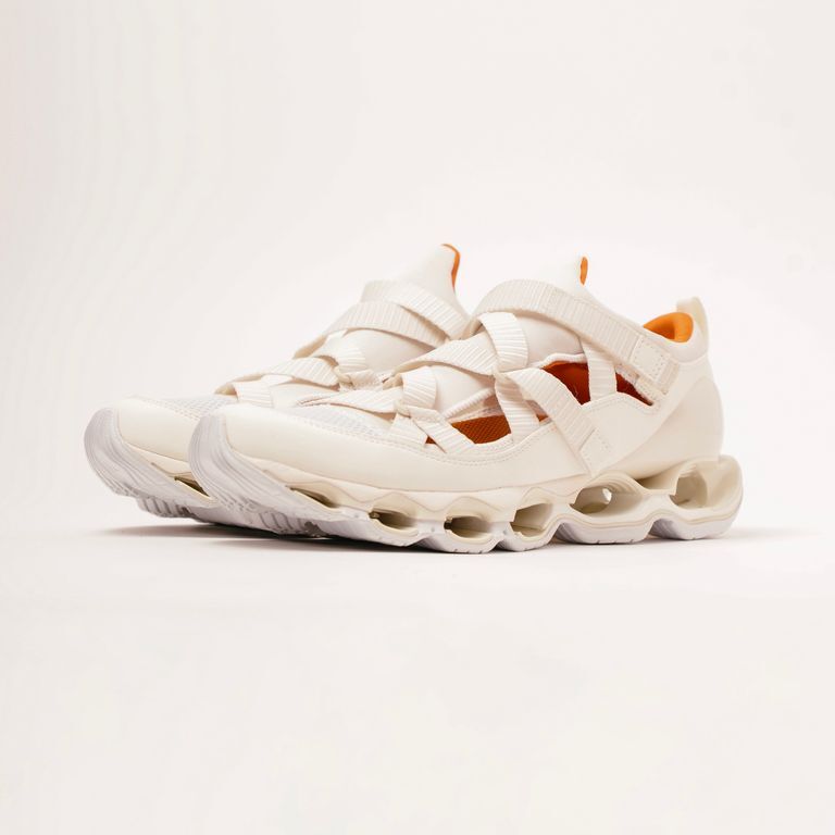 D1GA251902 Mizuno Wave Prophecy Strap Off White Camel (Men's)