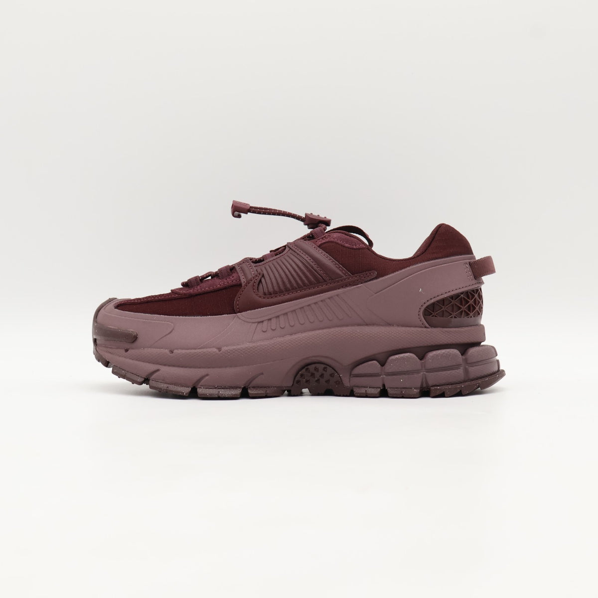 HQ2181-500 Nike Zoom Vomero Roam Tattoo Dark Team Red Racer Blue Burgun (Women's