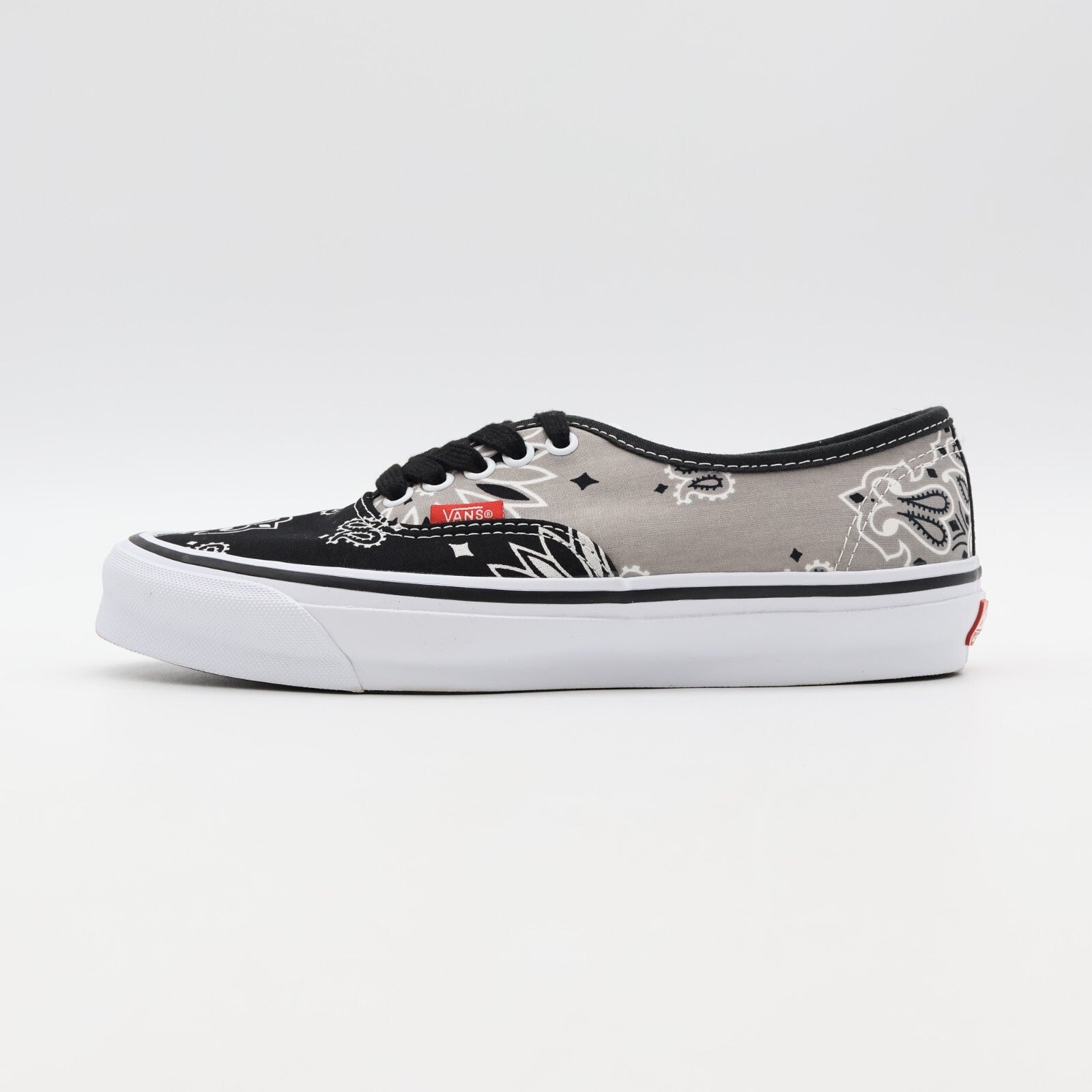 VN0A5FBDBMW Bedwin & The Heartbreakers Vault by Vans Authentic LX (Men's)