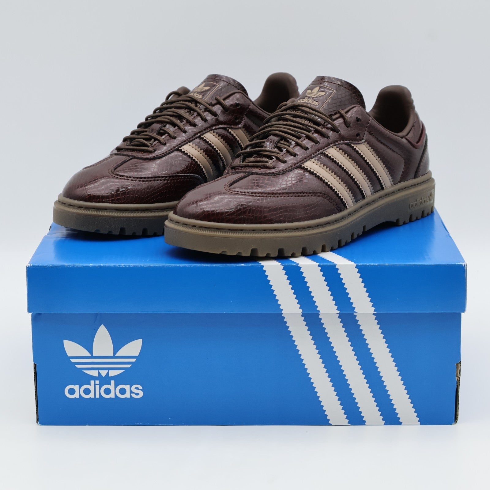 JQ6711 adidas SAMBA WTR SUPCOL CHABRN GUM5 (Men's)