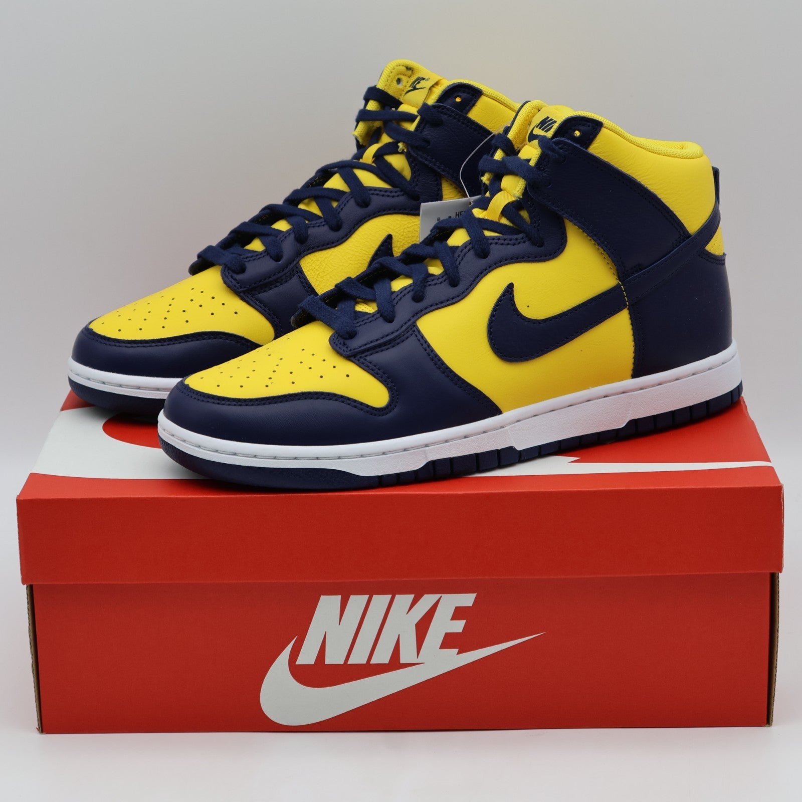 HF3143-700 Nike Dunk High Retro SE Michigan (Men's)