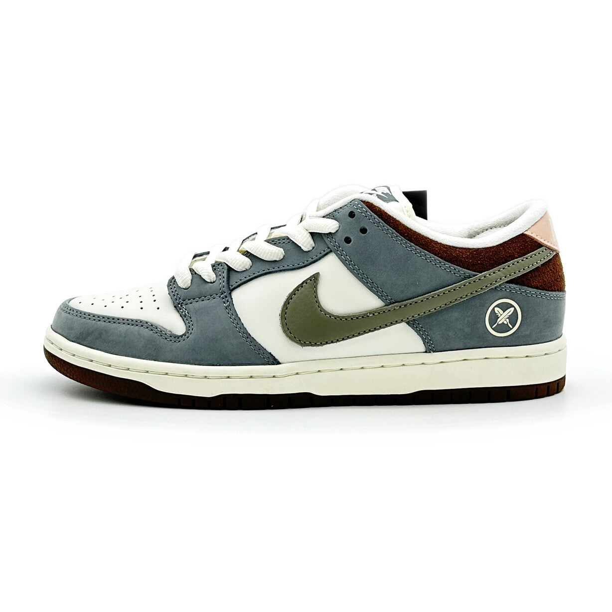 FQ1180-001 Yuto Horigome à Nike SB Dunk Low Pro QS Wolf Iron Grey Sail (Men's)