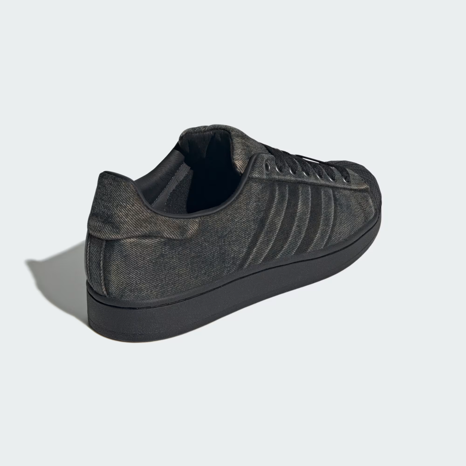 JQ3240 adidas Originals Superstar 82 Black Supplier Colour Core Black (Men's)