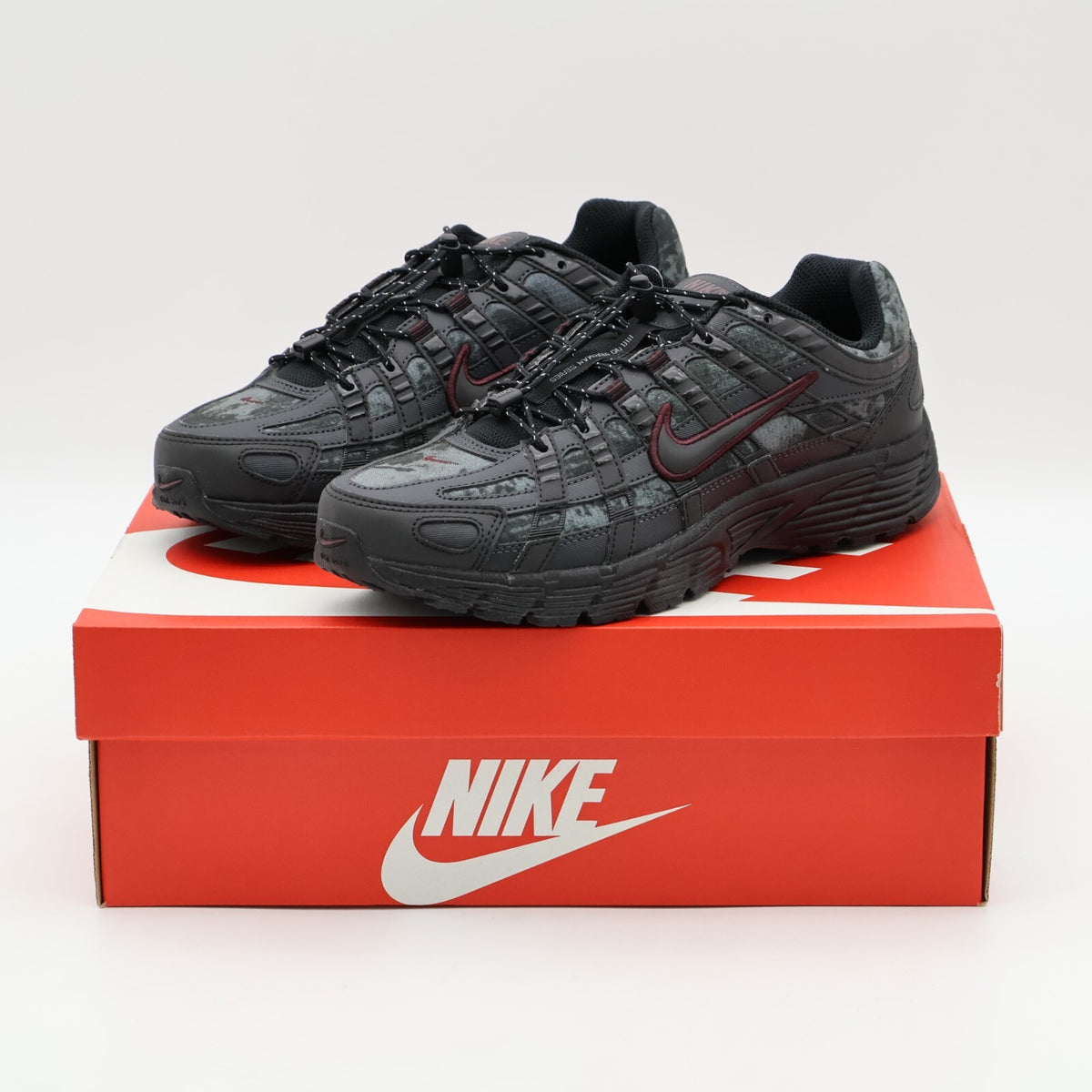 HQ4054-001 Nike P-6000 Black Burgundy Crush Midnight Navy (Women's)
