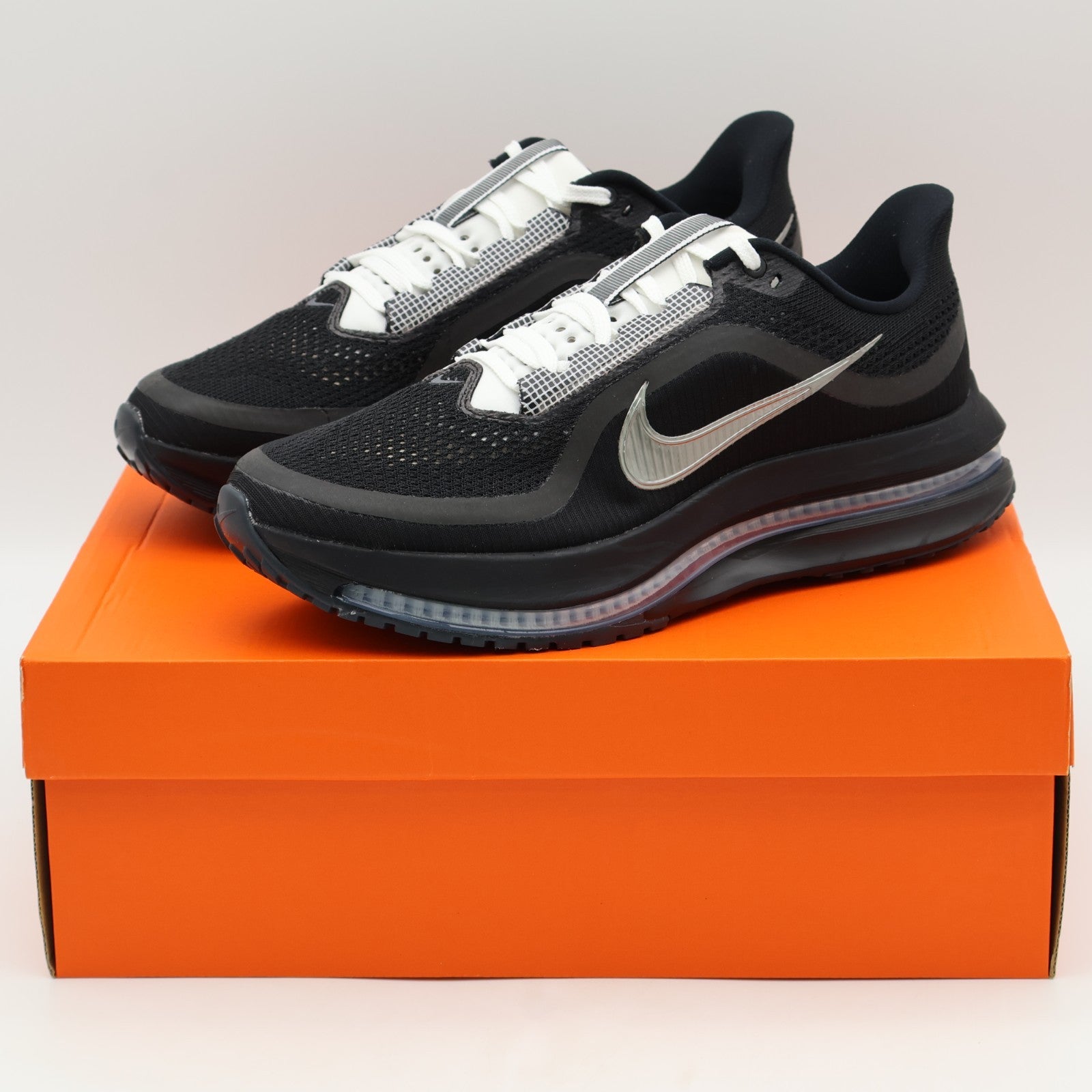 IH4369-001 Nike Pegasus Premium Black White (Men's)