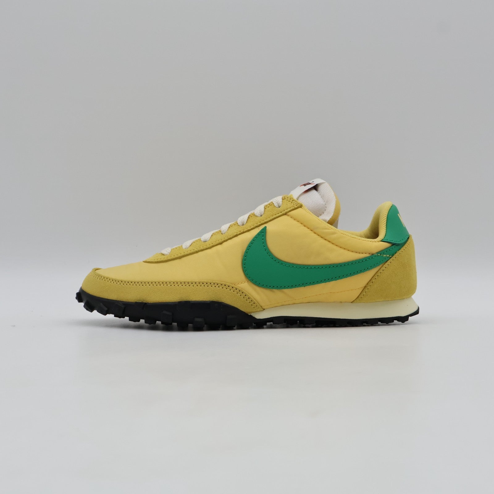 IM8658-700 Nike Waffle Racer Topaz Gold Stadium Green-Sail (Men's)