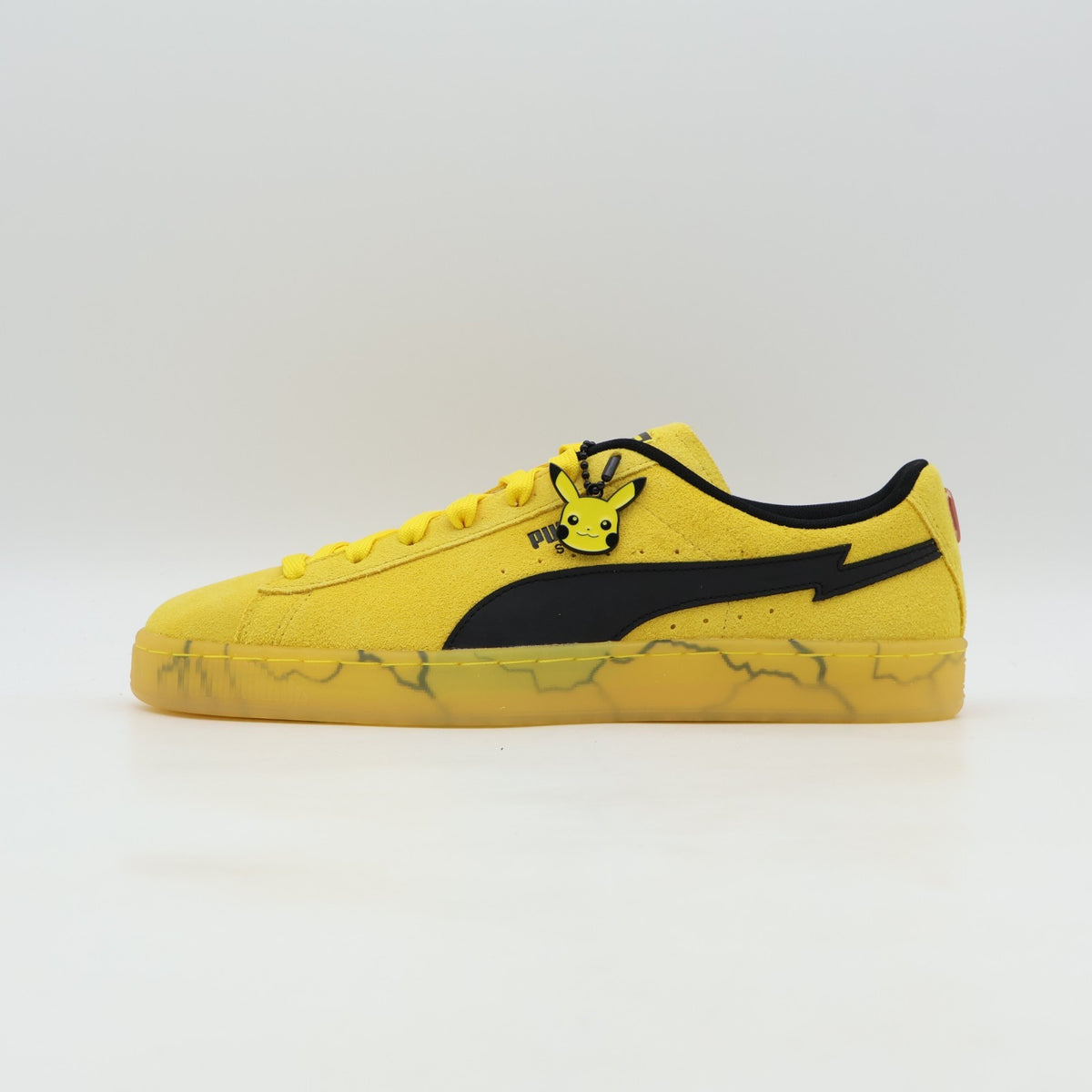 407020-01 Pokemon à Puma Suede "Pikachu" (Men's)