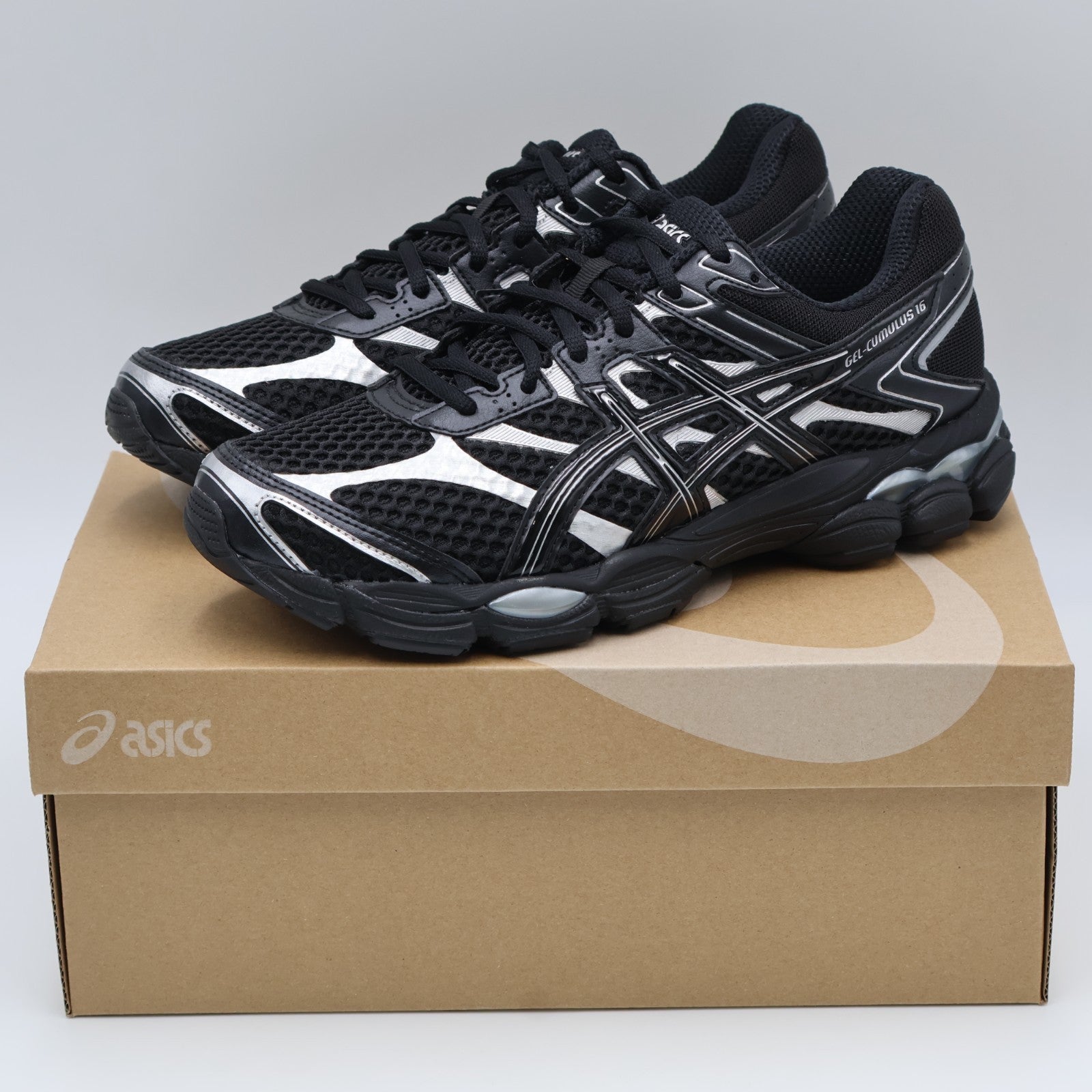 1203A733-002 Asics Gel-Cumulus 16 Black (Men's)