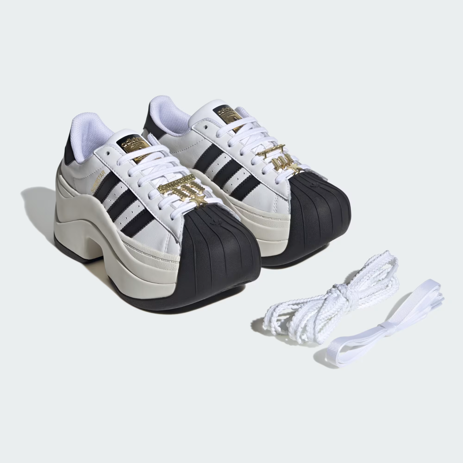 JR9895 adidas Originals Superstar Bold Cloud White Off White Core Black (Women's