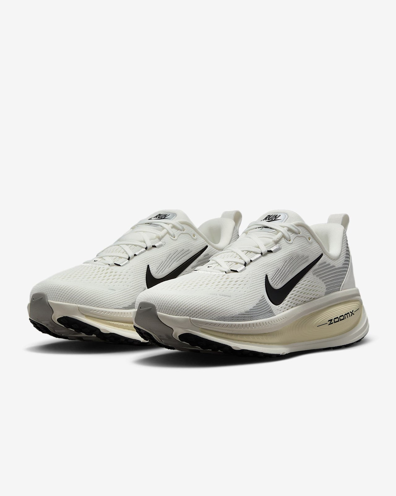 HM6804-101 Nike Vomero 18 Summit White Coconut Milk Coconut Milk Black (Women's)
