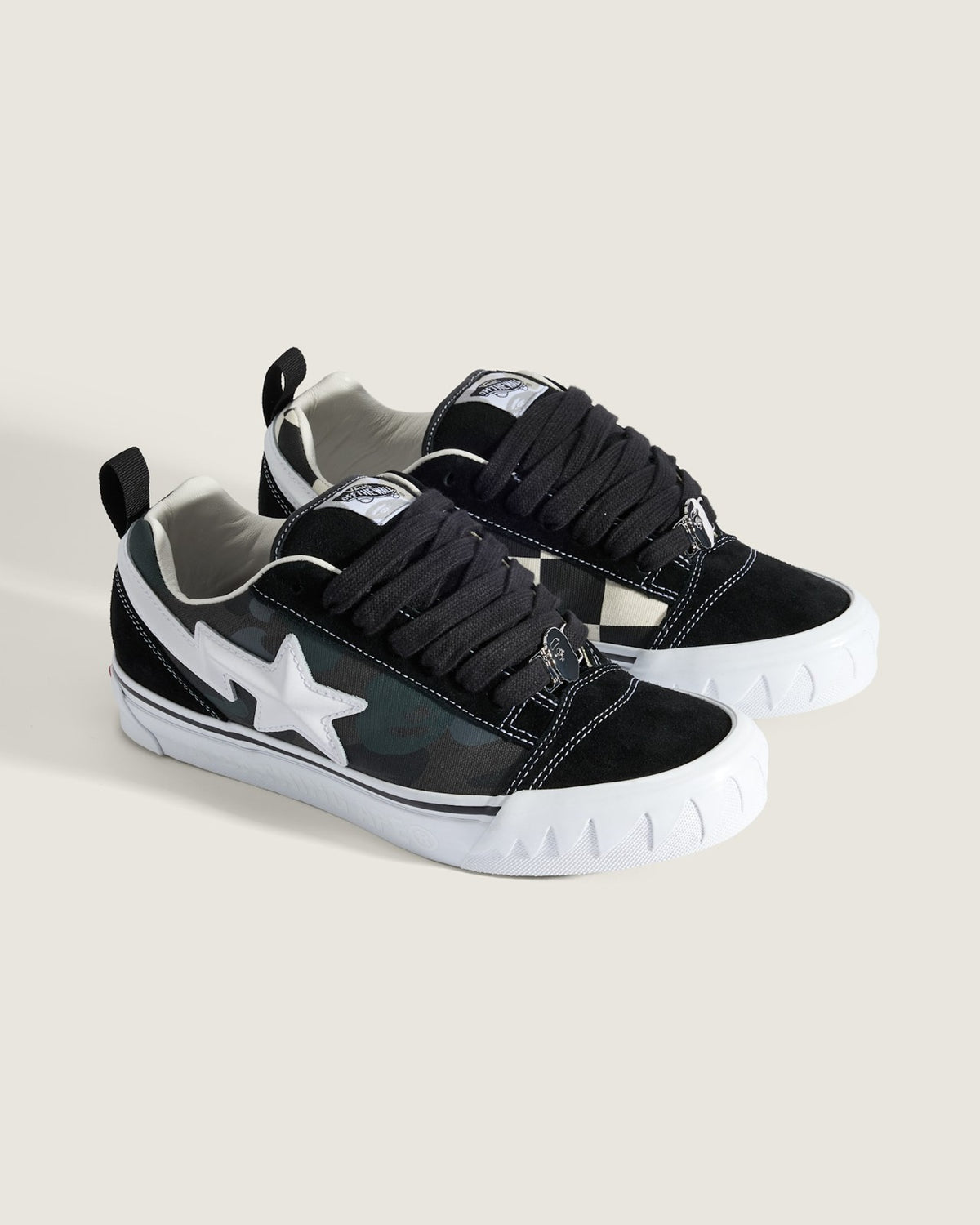 VN000Z3929B A BATHING APE Ã Vans Premium Knu Skool "Camo Black" (Men's)
