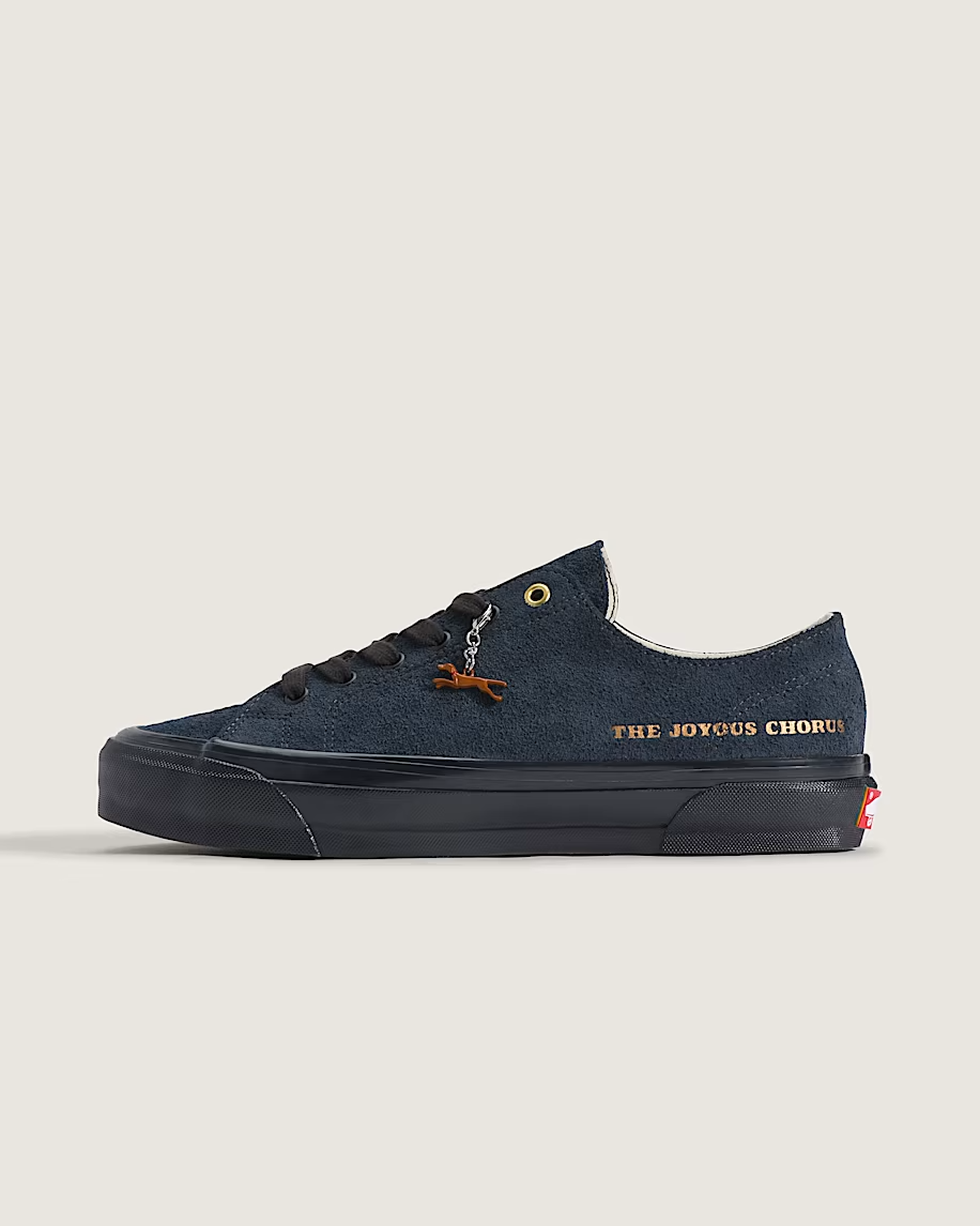VN000EKSGED Julian Klincewicz à OTW by Vans Style 31 India Ink Black (Men's)