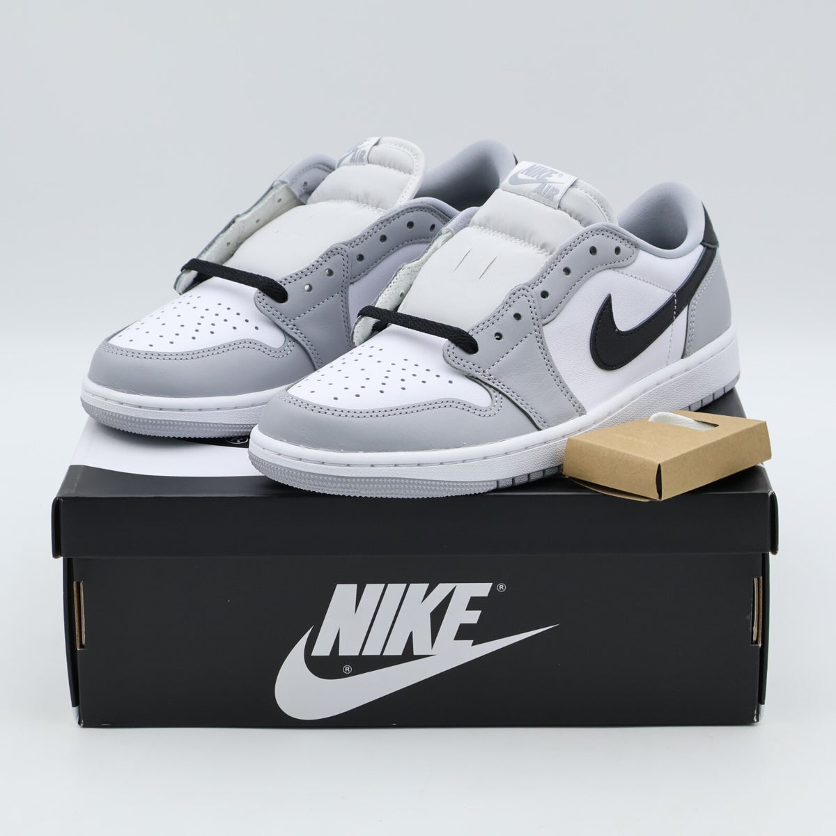 CZ0790-110 Nike Air Jordan 1 Retro Low OG Barons (Men's)