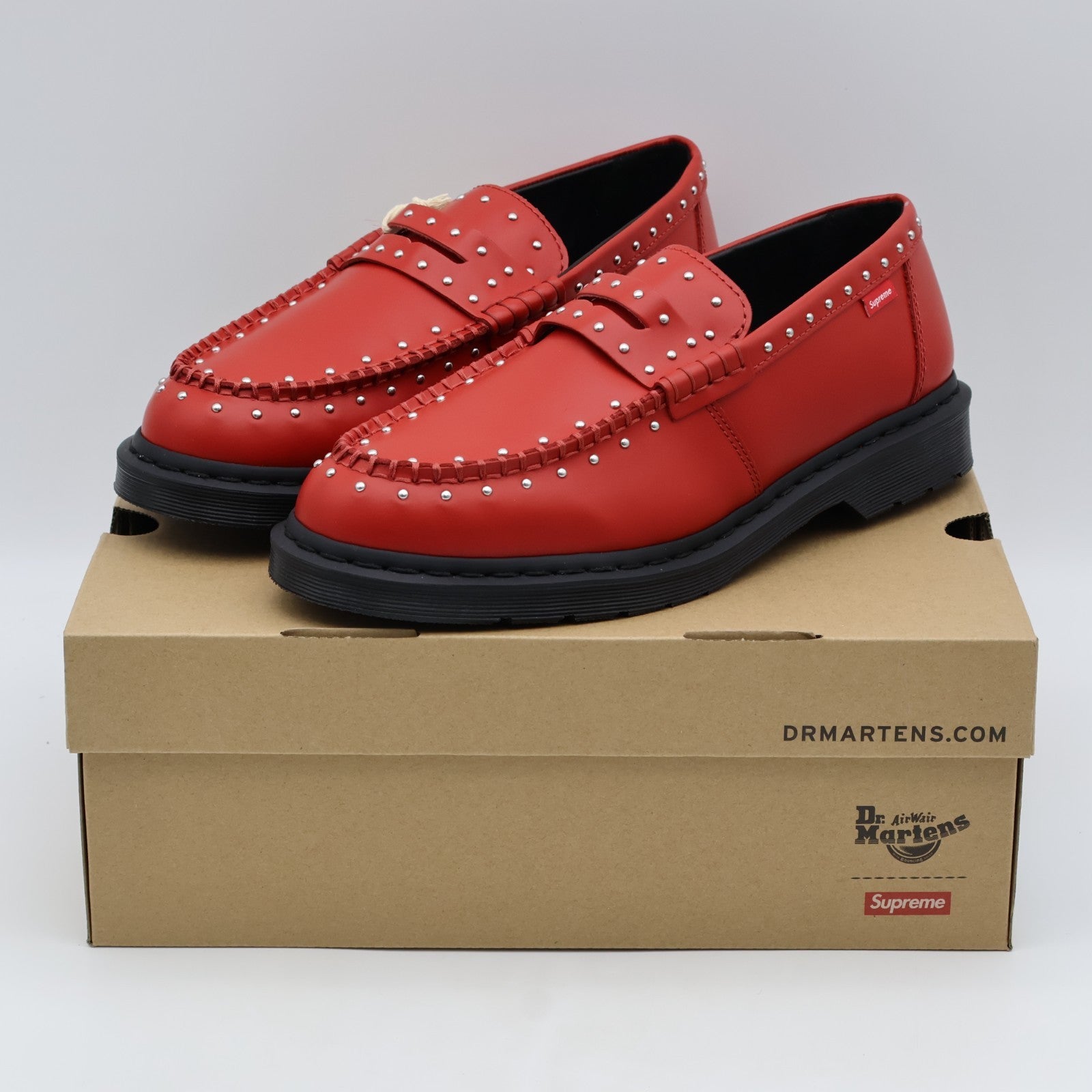 41873600 Supreme à Dr.Martens Studded Penton Loafer Red 25SS Week 13 (Men's)