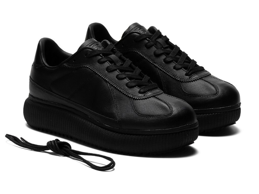 1183B873-002 Onitsuka Tiger Delecity Black (Men's)