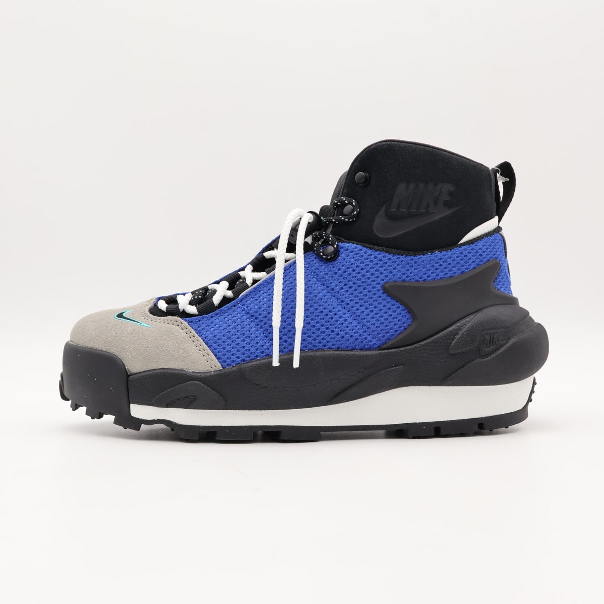 FN0563-400 sacai Nike Magmascape Varsity Royal (Men's)