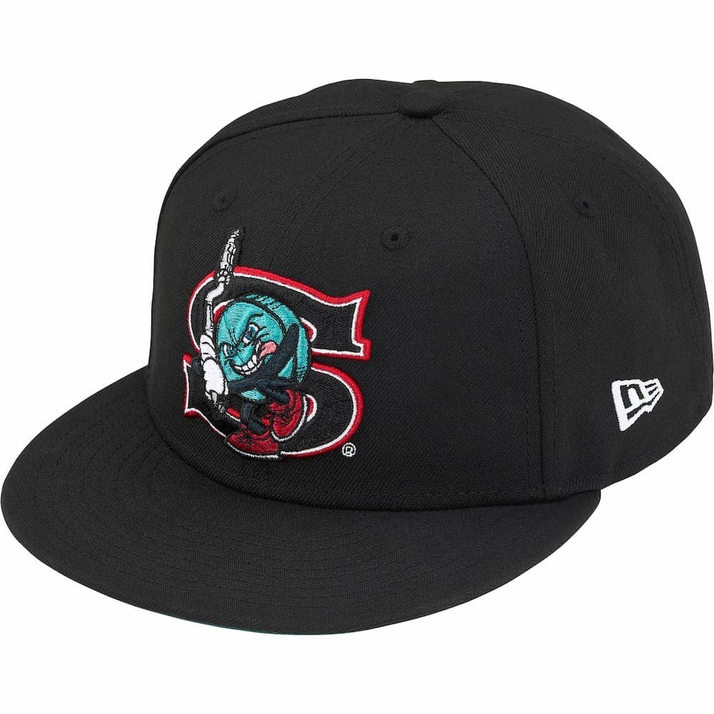 Supreme SALEM New Era Black