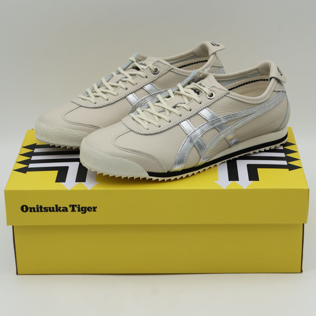 1183A592-200 Onitsuka Tiger Mexico 66 SD Birch Silver (Men's)