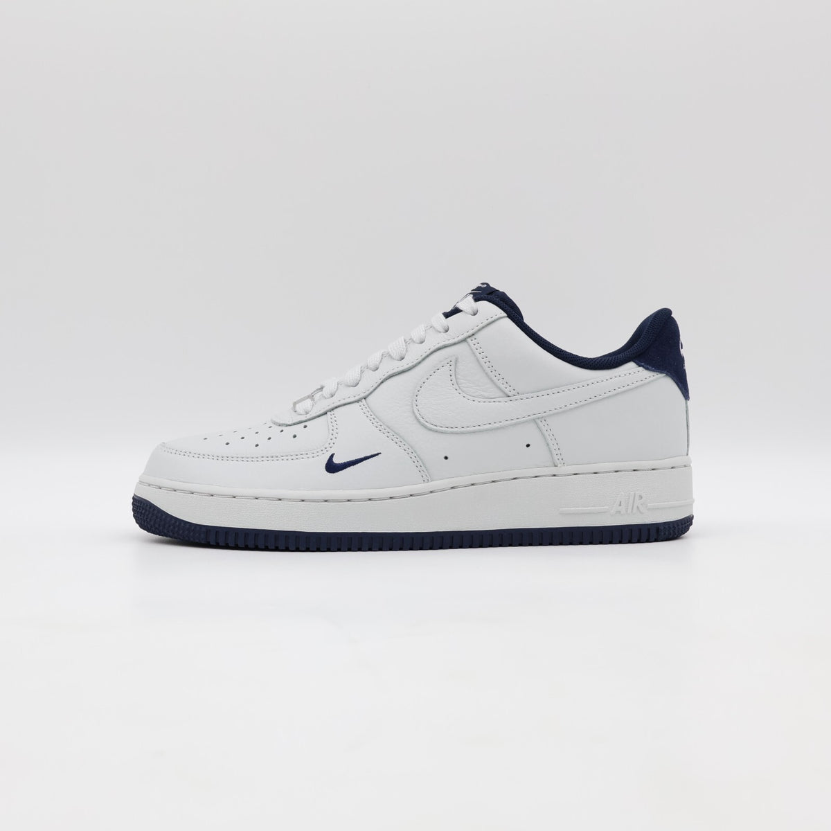 HM9483-001 Nike Air Force 1 Low '07 LV8 White Navy (Men's)
