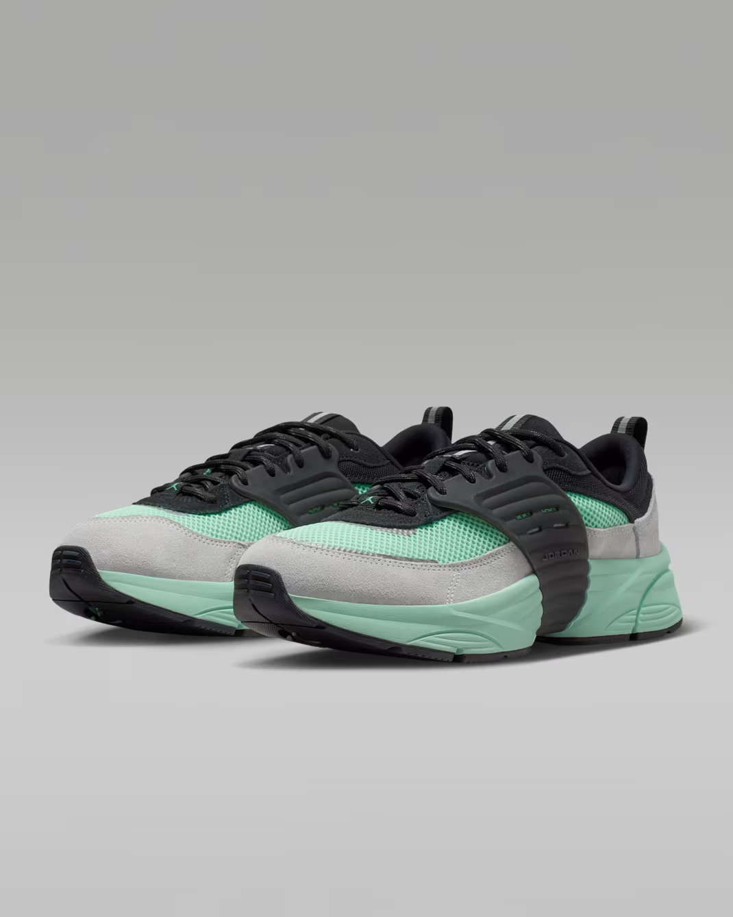 IB3722-004 Nike Jordan Trunner O/S Black Green Glow (Men's)