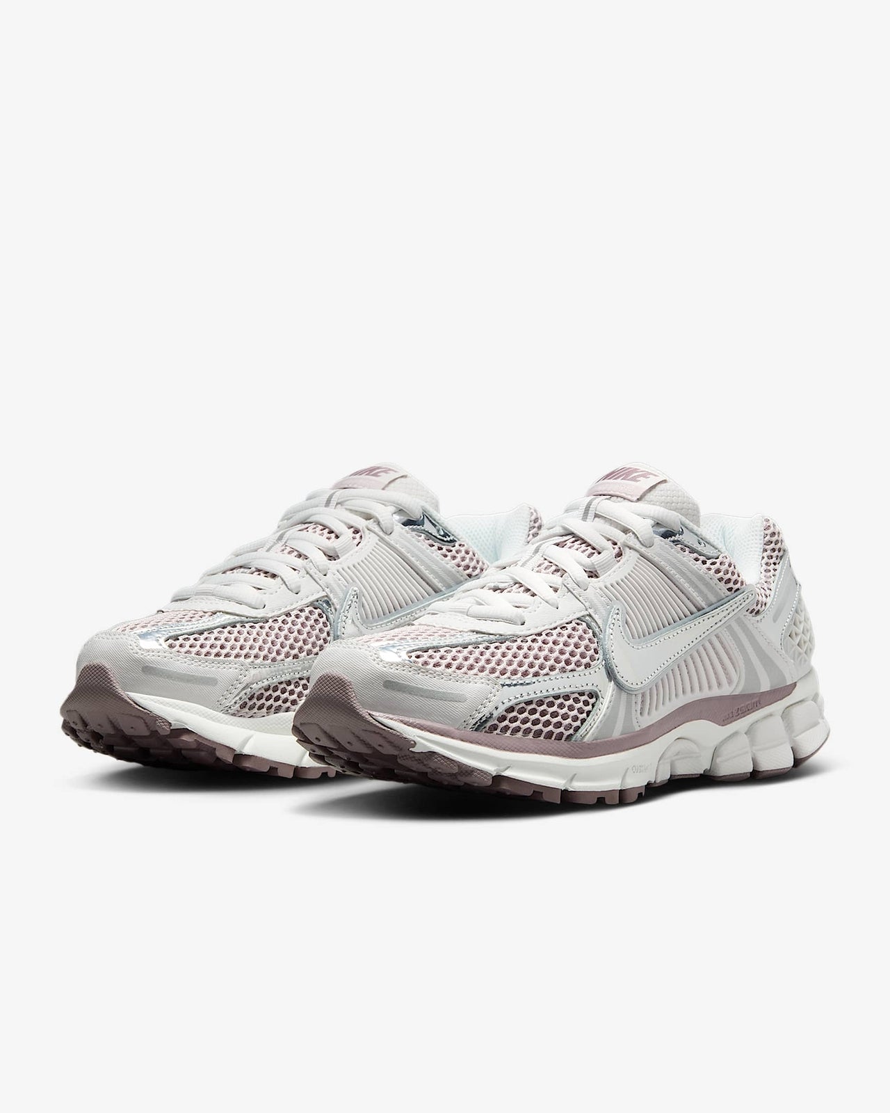 HV6417-001 Nike Zoom Vomero 5 Vast Grey Metallic Silver (Women's)