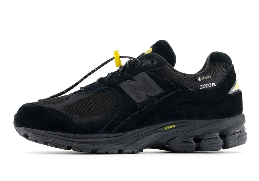 M2002RX3 New Balance 2002R GORE-TEX Black Yellow (Men's)