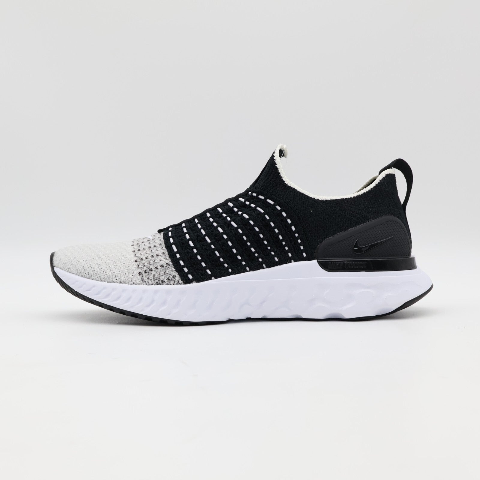 CJ0280-001 Nike React Phantom Run Flyknit 2 Black White ( Women's)