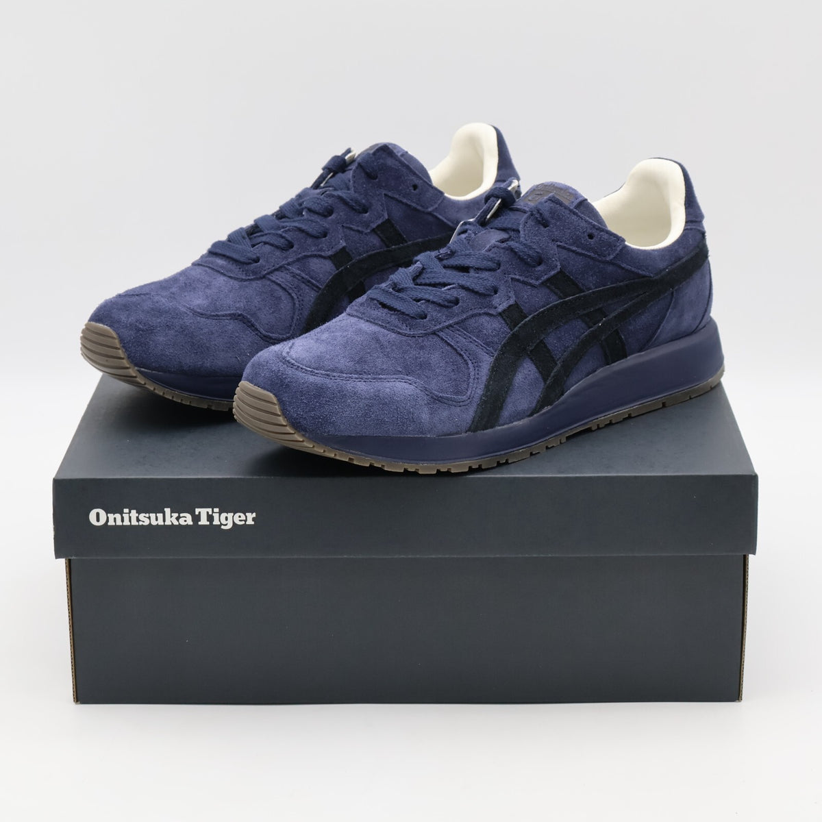 1183C382-400 Onitsuka Tiger Tiger Alliance A40 Midnight Black (Men's)