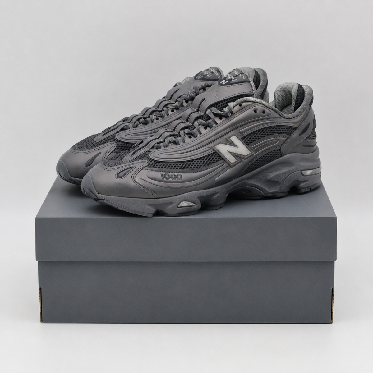 m1000f New Balance 1000 Black Metallic (Men's)
