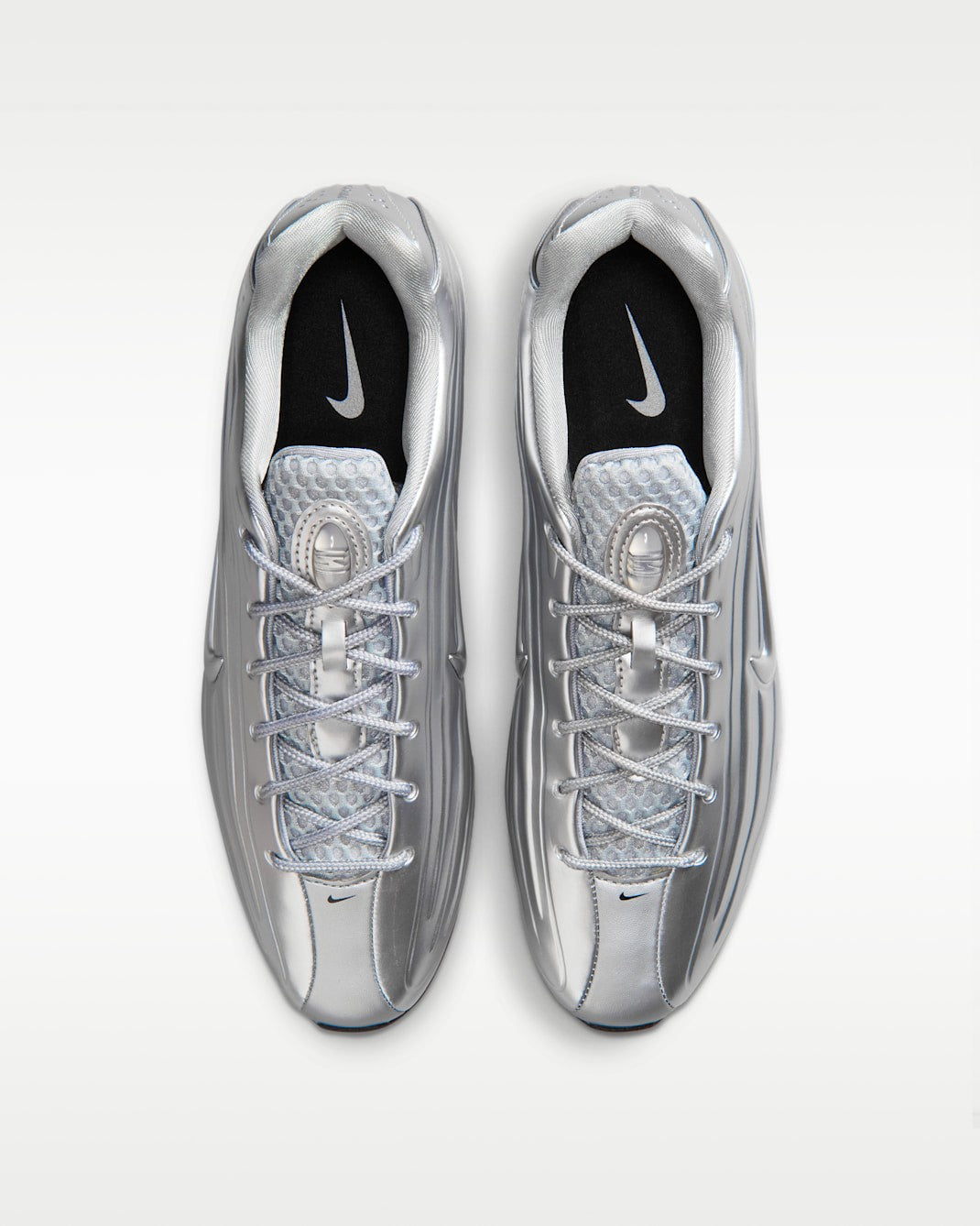 IO7843-002 Nike Women's Shox Z Metallic SilverBlack (Women's)