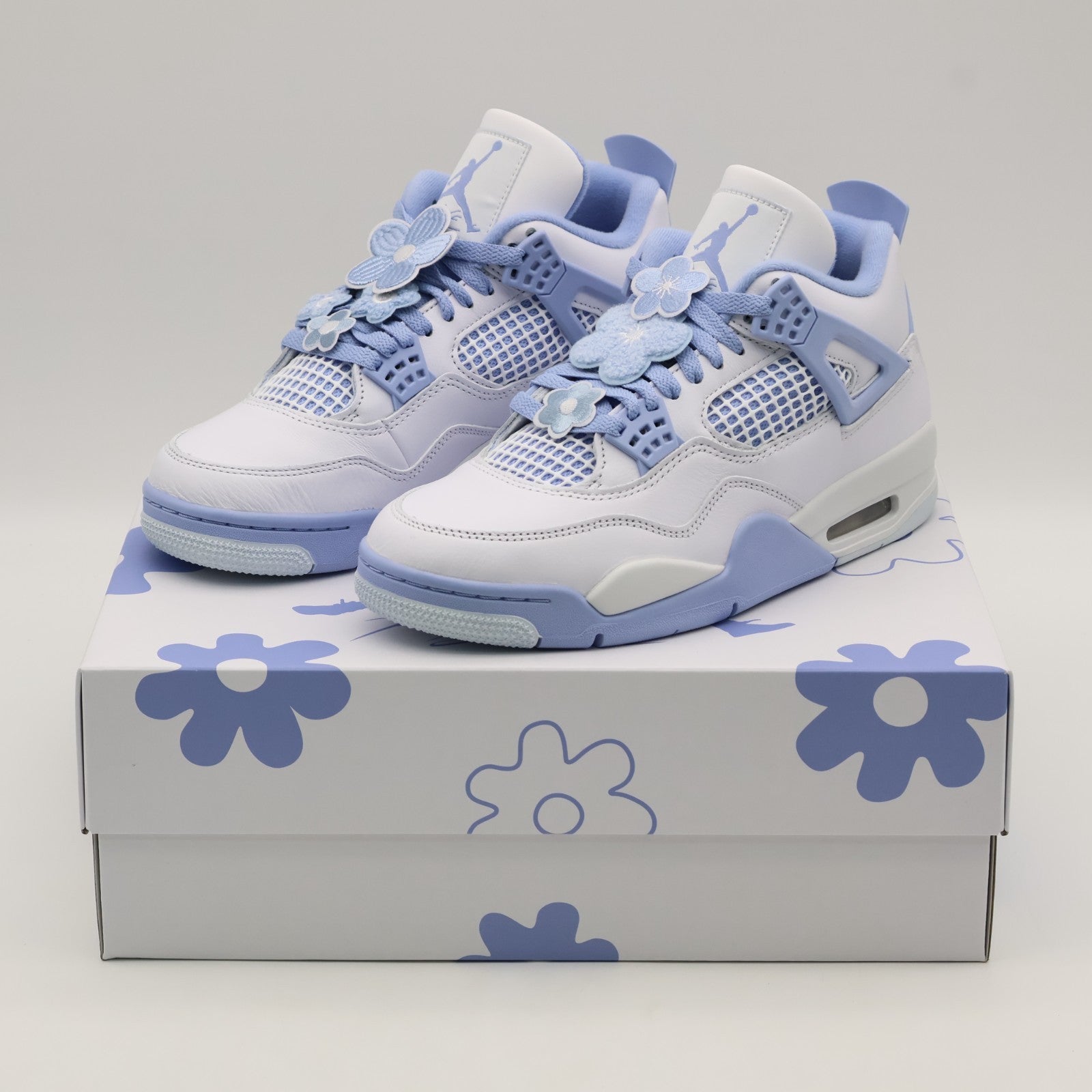 HV0823-100 Nike Air Jordan 4 Retro Forget Me Not (Women's)