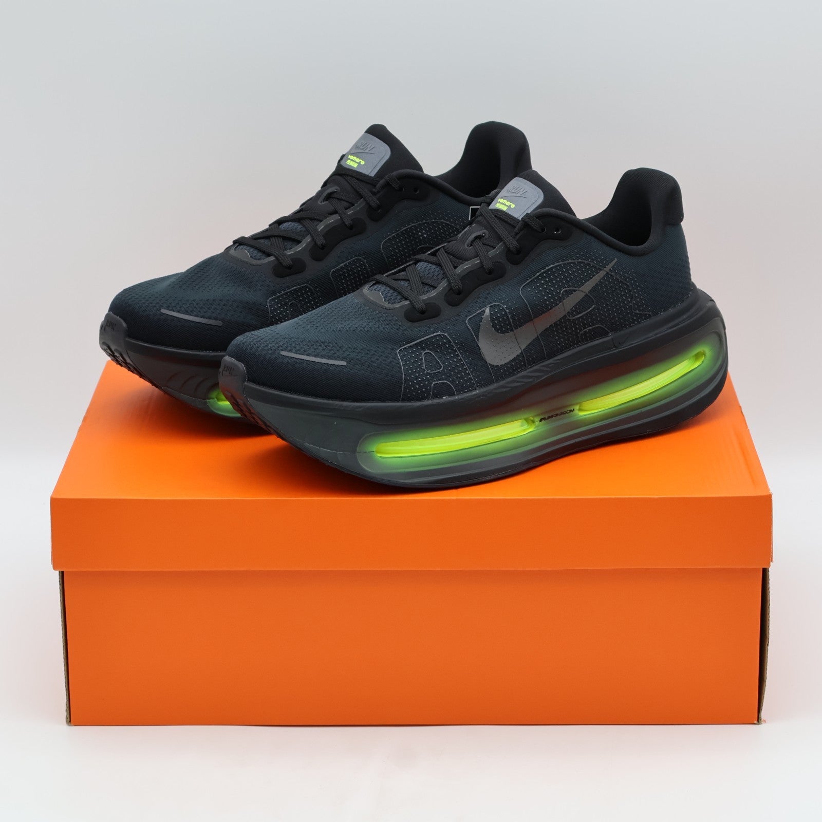 HQ2050-001 Nike Vomero Premium Black Coal Black Volt Iron Grey (Men's)