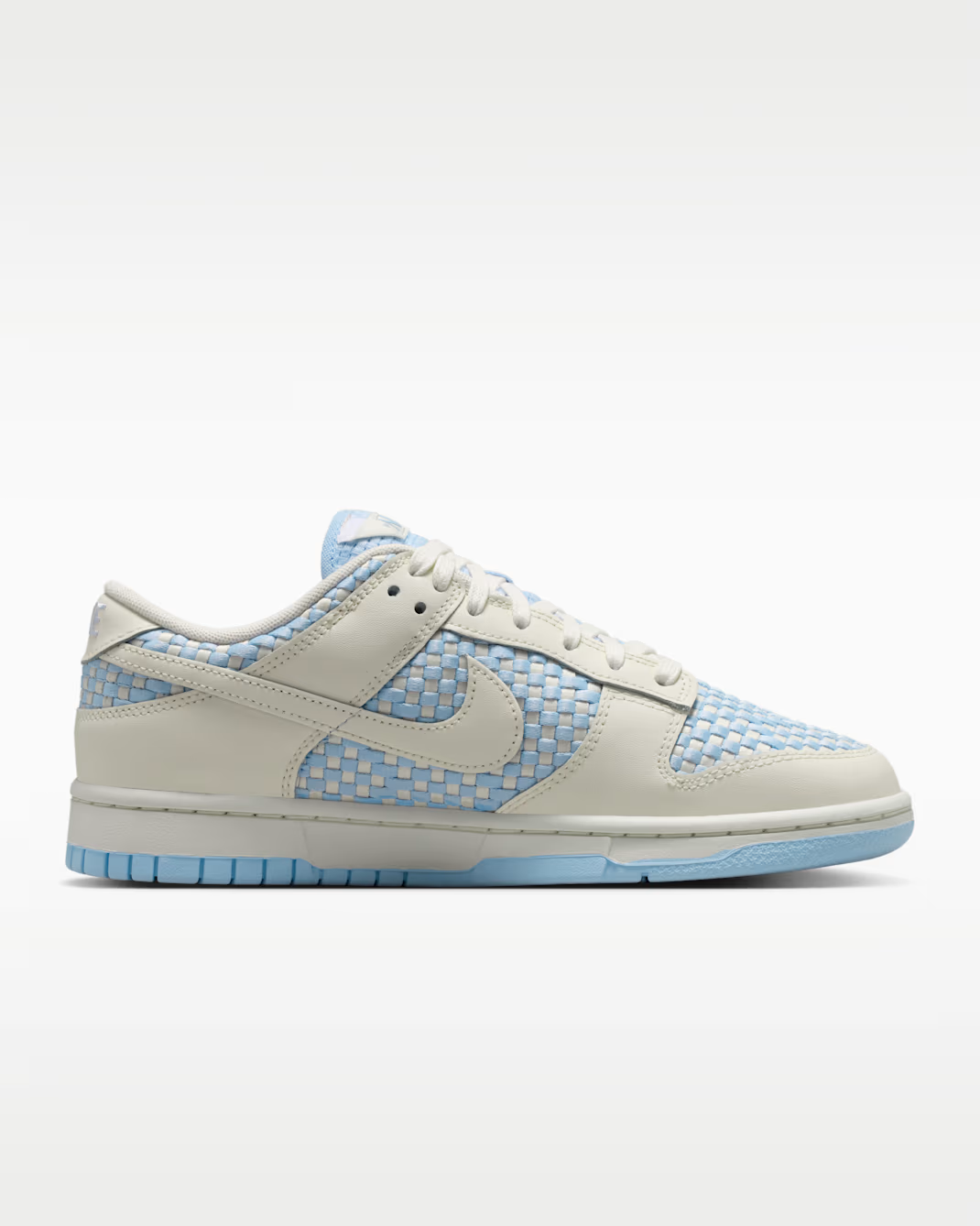 IH2476-401 Nike Dunk Low "Hydrogen Blue/Sail" (Women's)