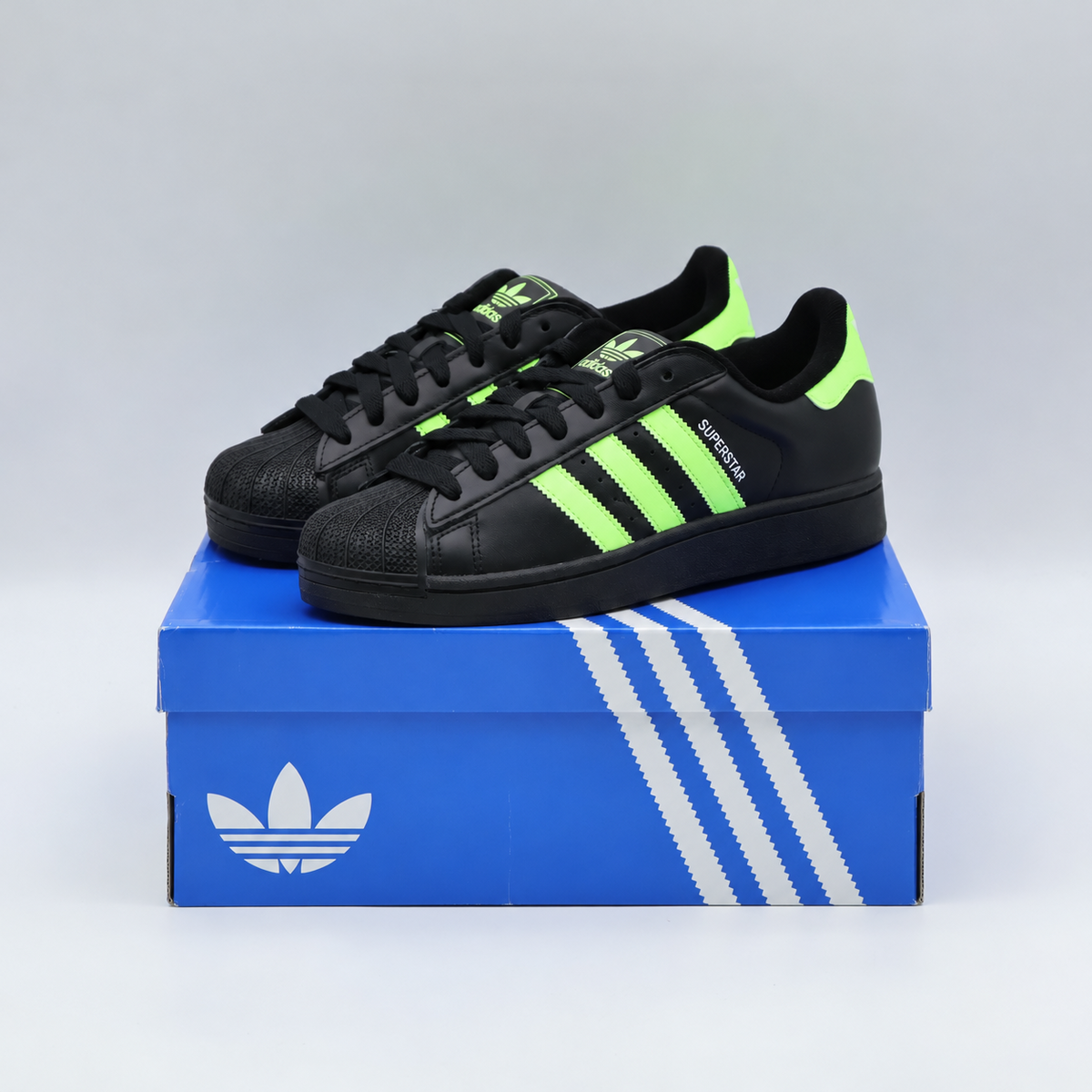 JQ3175 adidas Originals Superstar 2 Core Black Signal Green Cloud White (Men's)