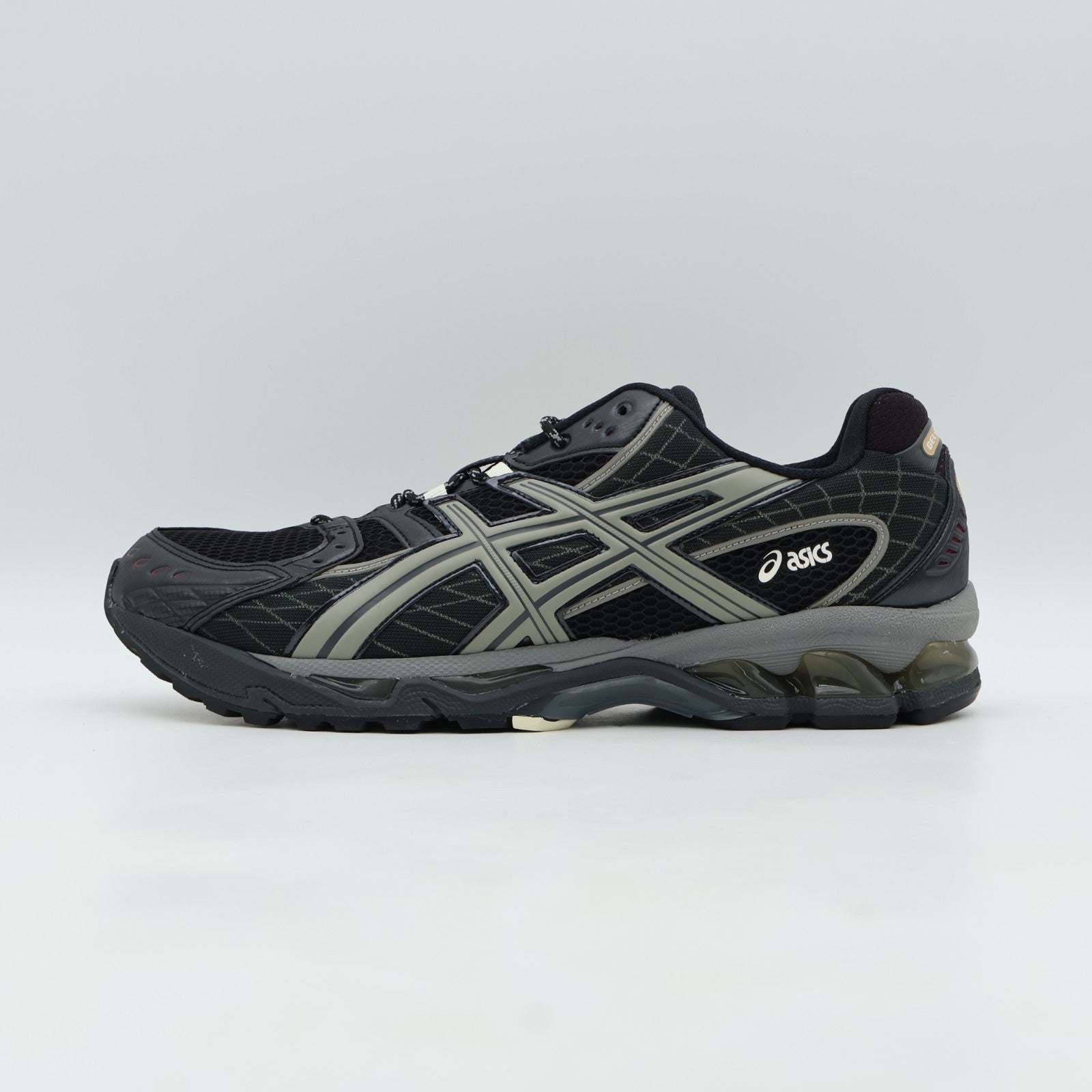 1203A543-005 Asics Gel-Nimbus 10.1 Black Clay Grey (Men's)