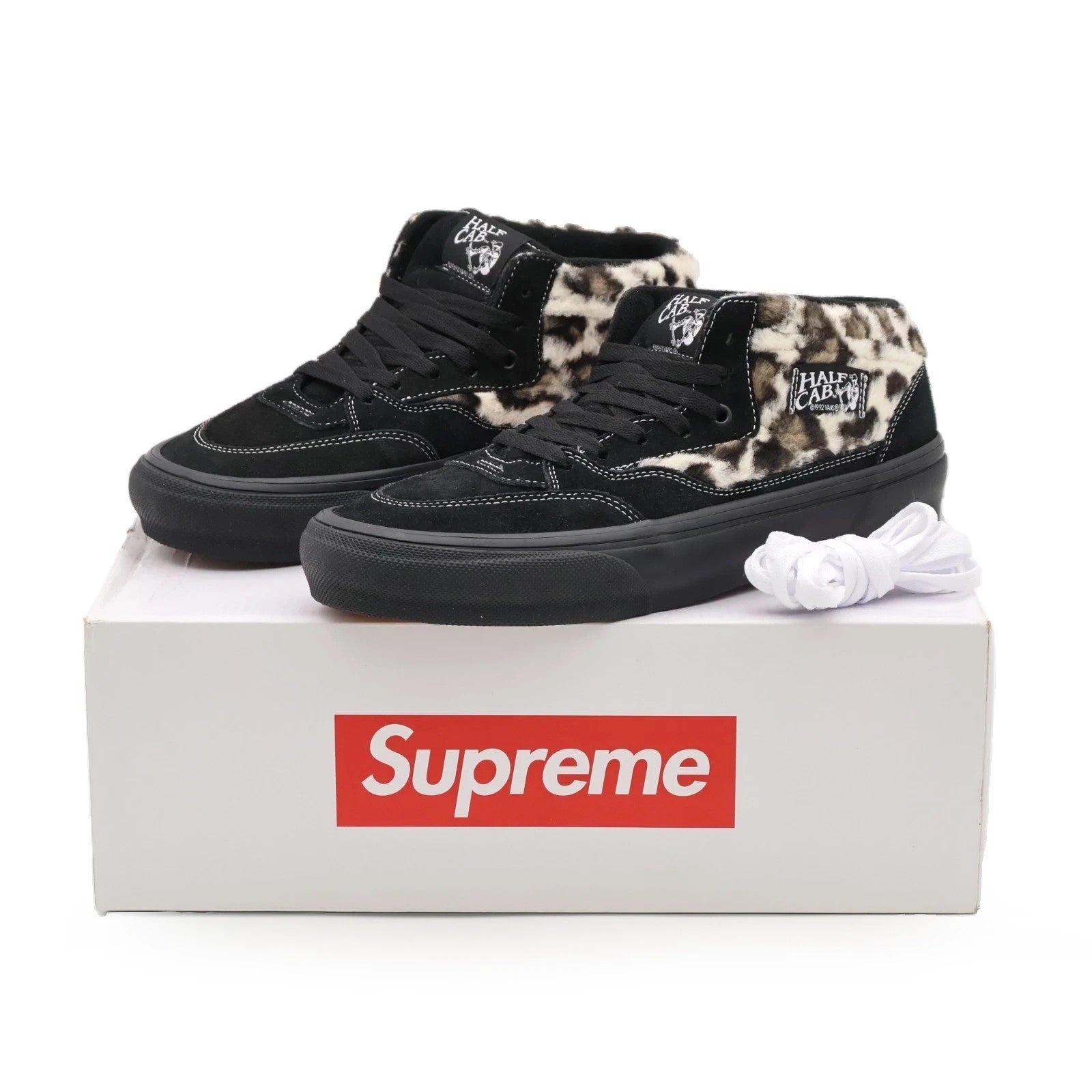 VN0A5KYABMA Supreme Vans Skate Leopard Half Cab 92 Black Animal Beige (Men's)